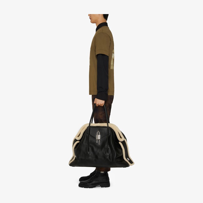 Givenchy SS22 LogoT