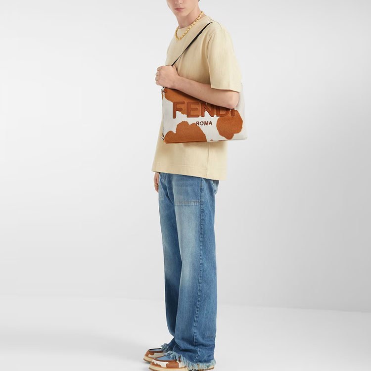 FENDI SS23 LogoT