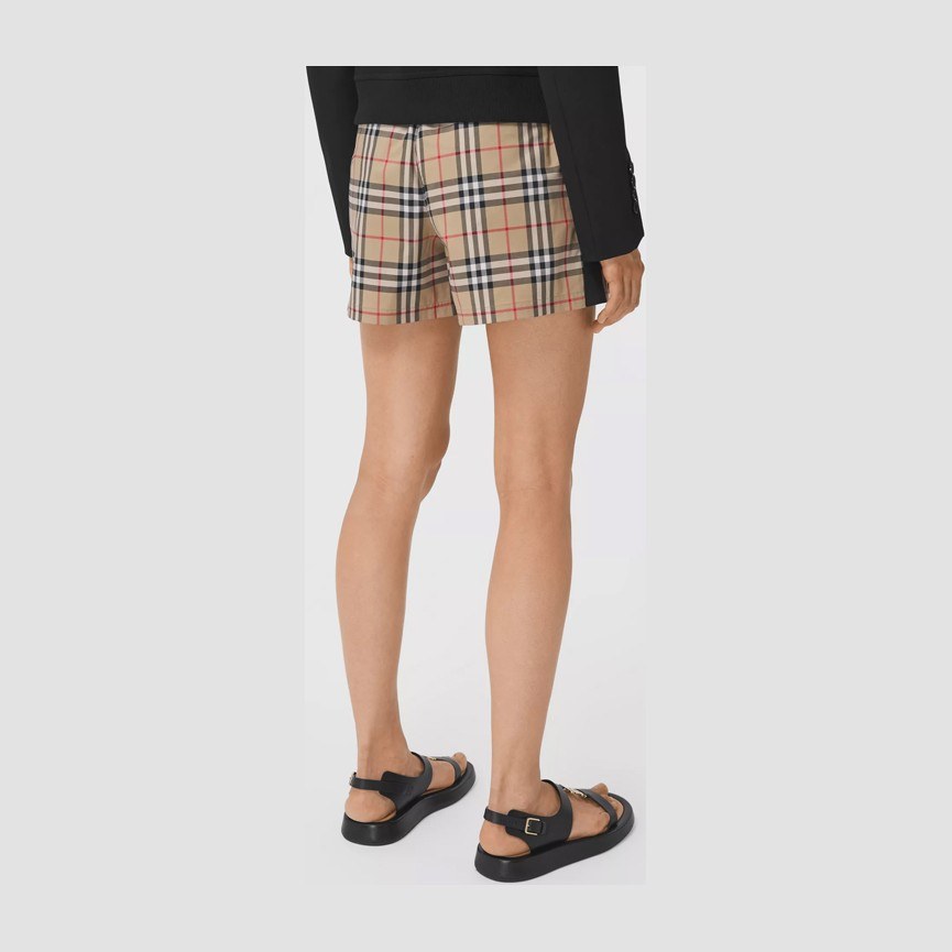 Burberry Shorts Beige