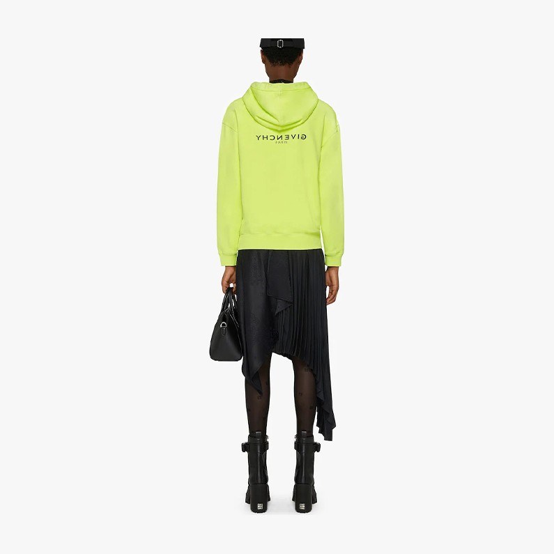 Givenchy SS22 Logo