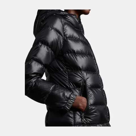 Moncler SS22 Glements