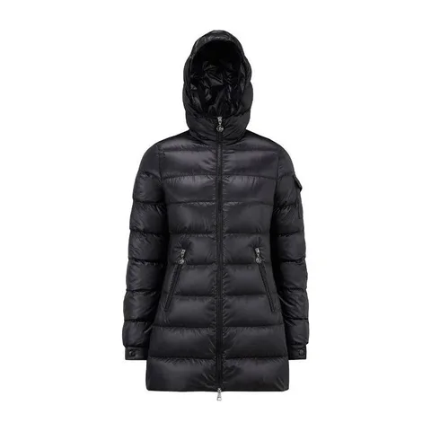 Moncler SS22 Glements
