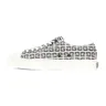 Черный, белый